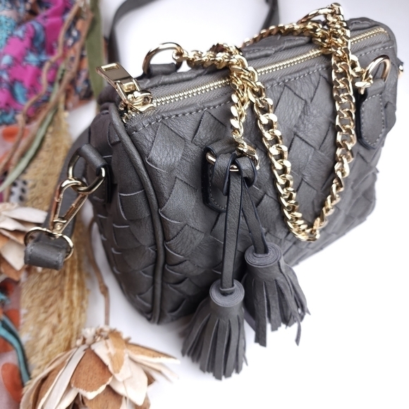 Madison West Grey Leather Weave Gold Chain Handbag / Shoulder / Crossbo… - Picture 5 of 10
